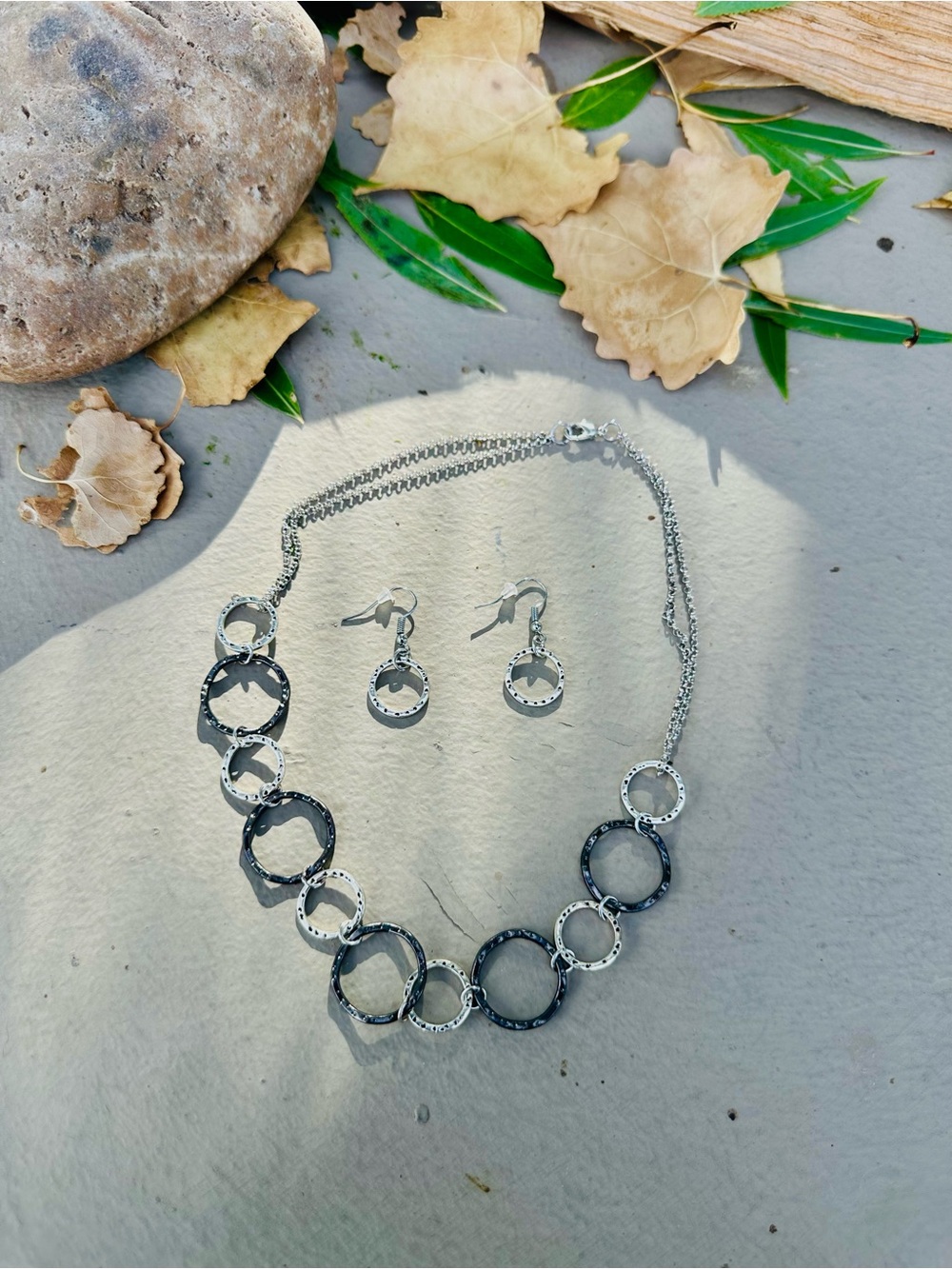 Silver and Black Interlinked Circle Necklace & Earring Set